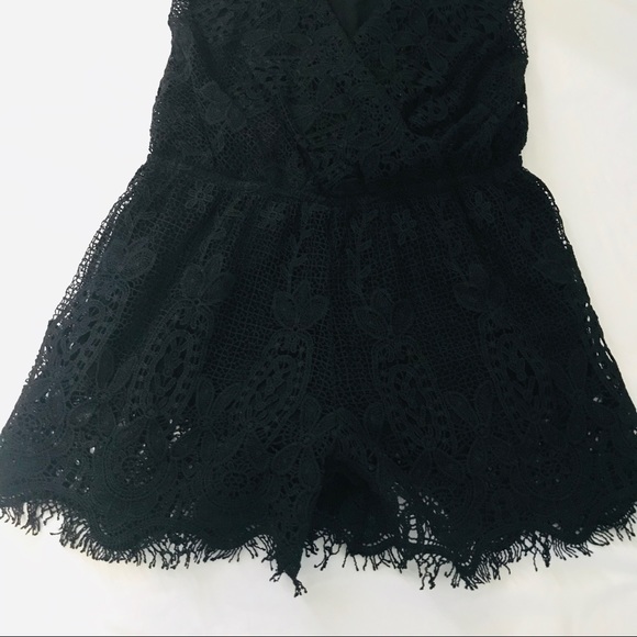 Sweet Journey Lace Romper - Picture 5 of 9